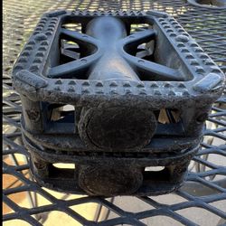 Pedals 1/2