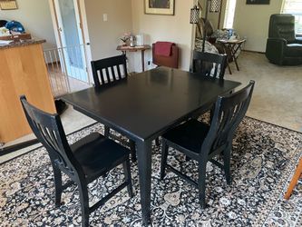 Free table and chairs set