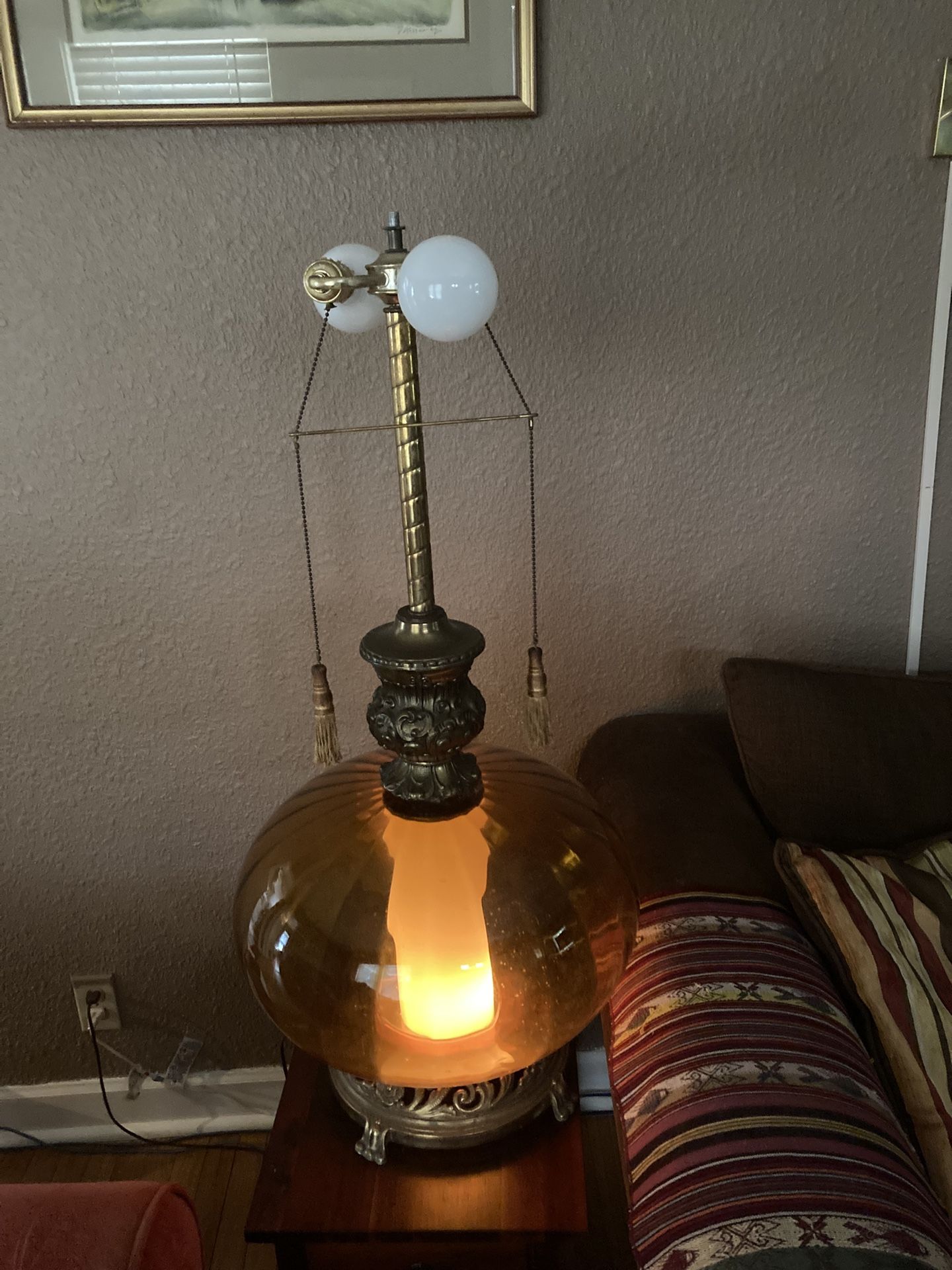 VINTAGE MCM HOLLYWOOD REGENCY HAND BLOWN GLASS LAMP