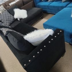 Beautiful Stunning Sectional Brand New