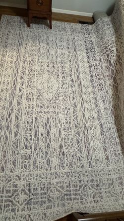 8’ x 10’ rug, great condition!