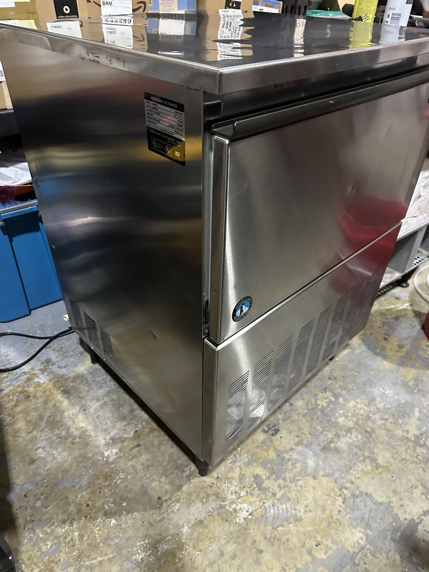 Used Hoshizaki AM-150BAF Ice Maker - 150 lbs/24H