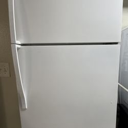Free Fridge - Cooling Very Little 