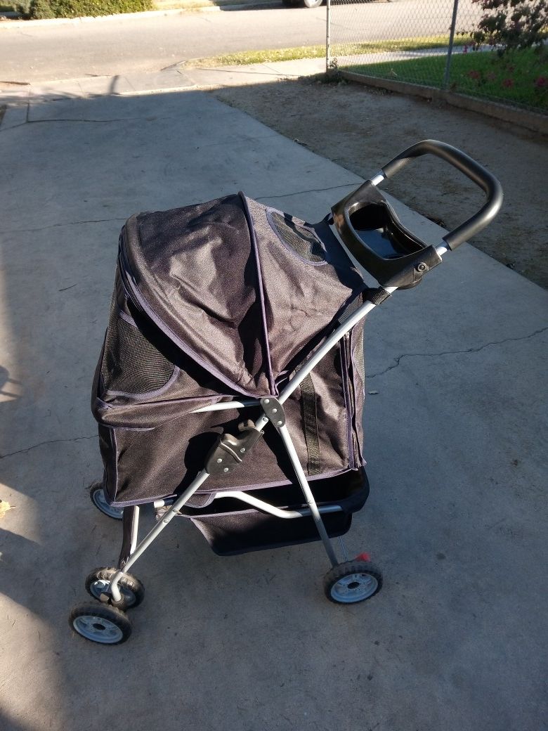 Dog stroller~excellent condition