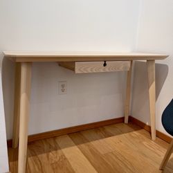 Ash Wood Desk (Like New)