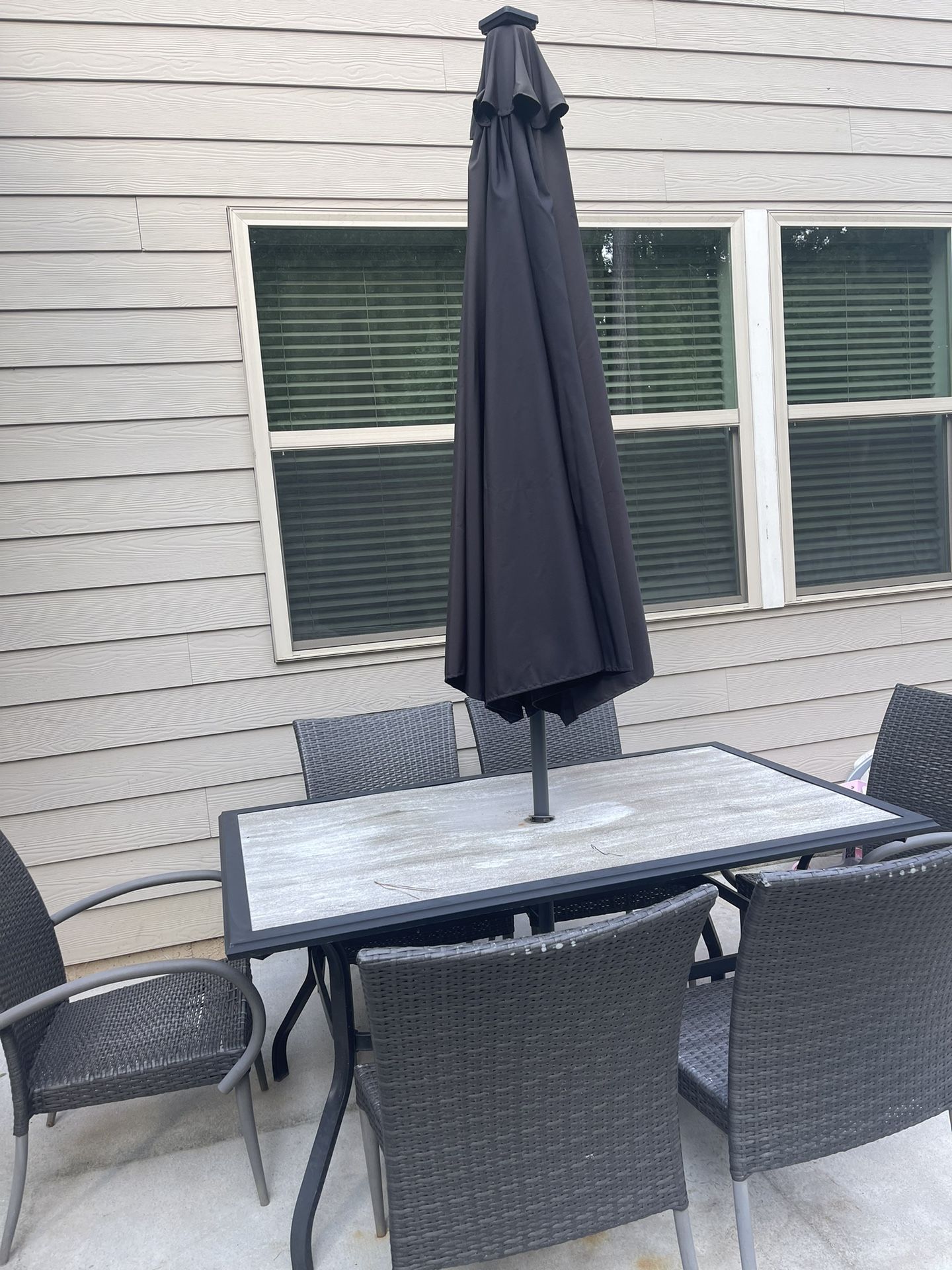 Outdoor Table With Chairs & umbrella
