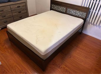 Queen Frame & Mattress