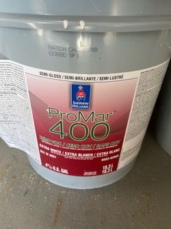 Pintura blanca para puertas base