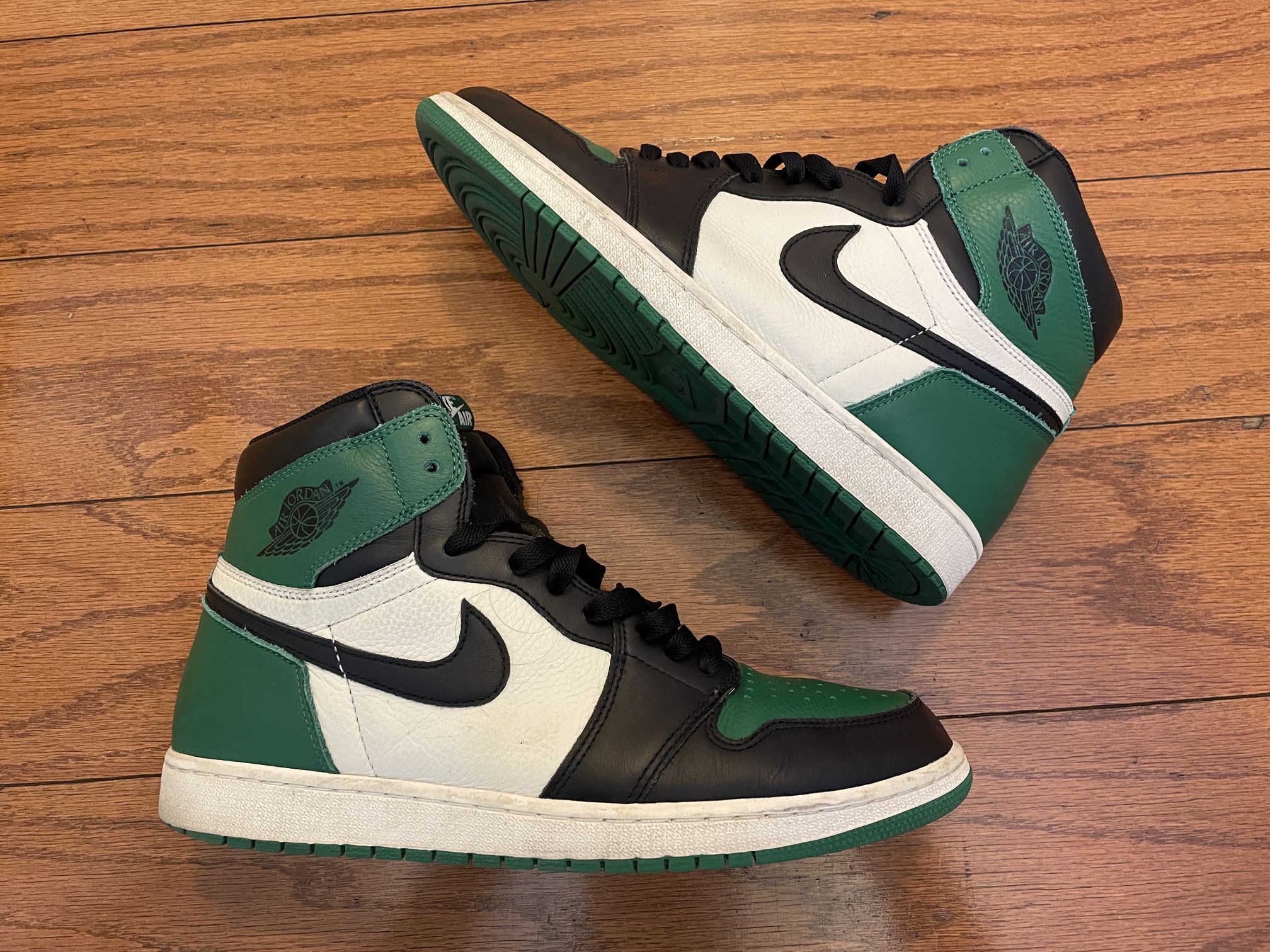 Nike Air Jordan 1
