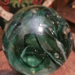 Vintage Dynasty Gallery Heirloom Collectibles 2 Green and Black Swirl Paperweight