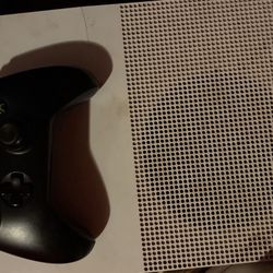 Xbox One S With Controller (used)