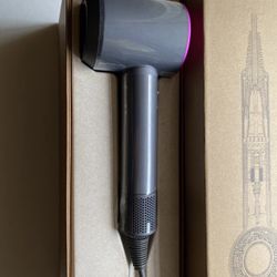 Dyson Supersonic hair Dryer 