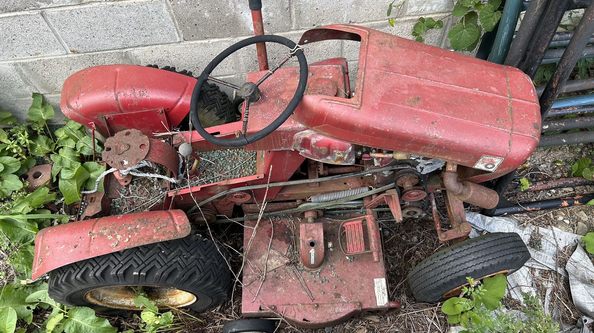 Lawn Tractor Atv For Parts, Worse Or ?