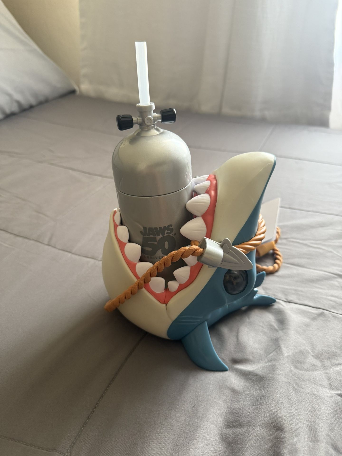 Jaws 50th Anniversary Sipper Cup Shark Universal Studios Tank Amity Great White
