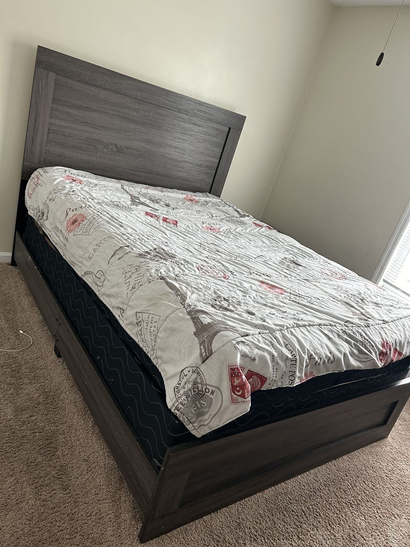 Queen Bed Room Set