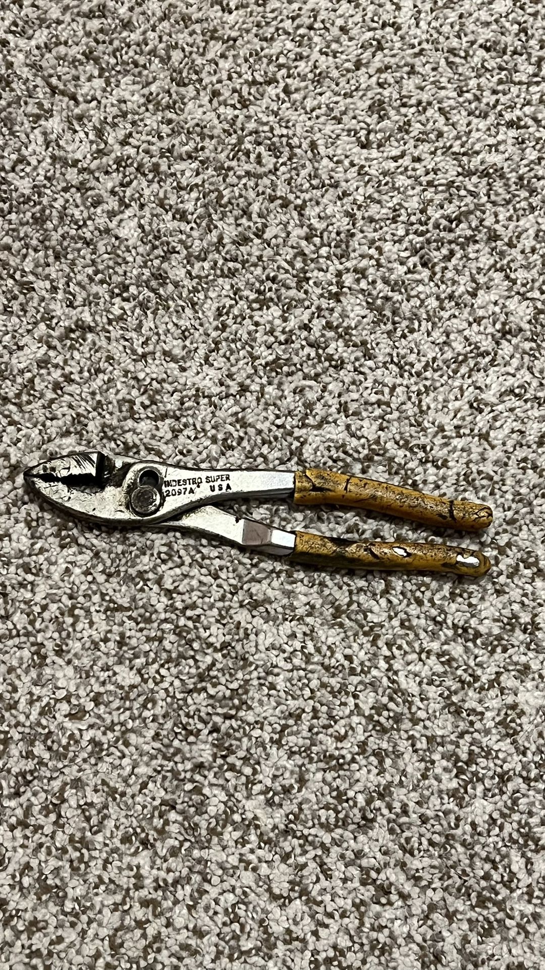 Indestro Pliers 2097A Pliers