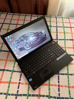 15.6”inch Intel Core i3 Toshiba Laptop, 500GB HDD, 8GB RAM, HDMI, Inbuilt Bluetooth, DVD📀, SD Card Reeder And a WebCam.