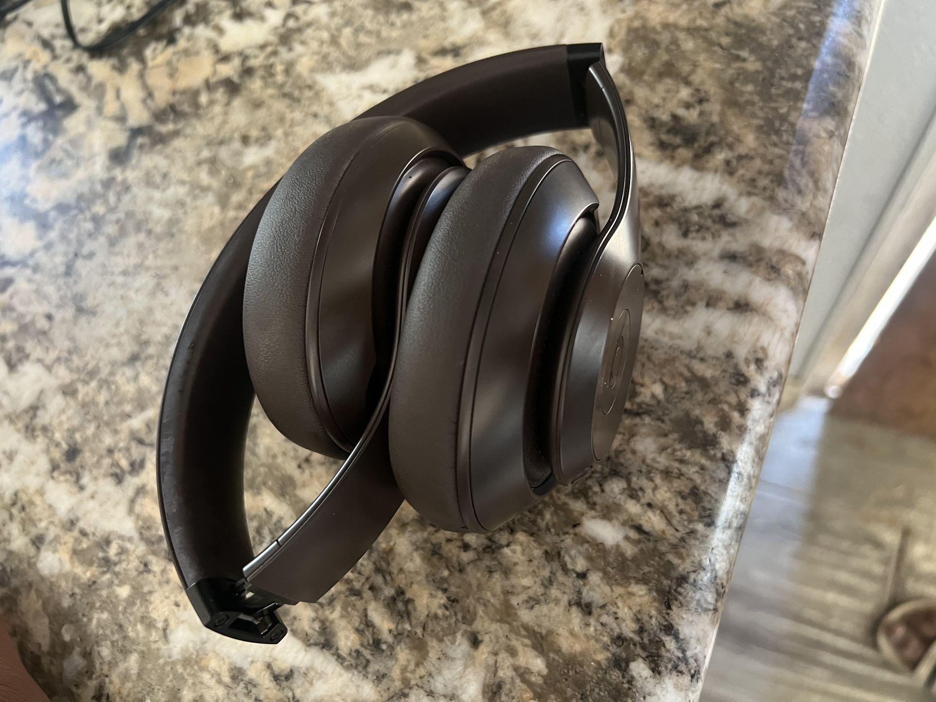 Beats Studio Pro