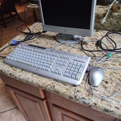HP Monitor+Keyboard With Mouse Only