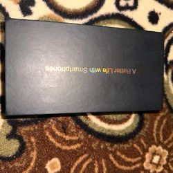 Brand new fully unlocked 512 Gb phone with a stylus pen never used.