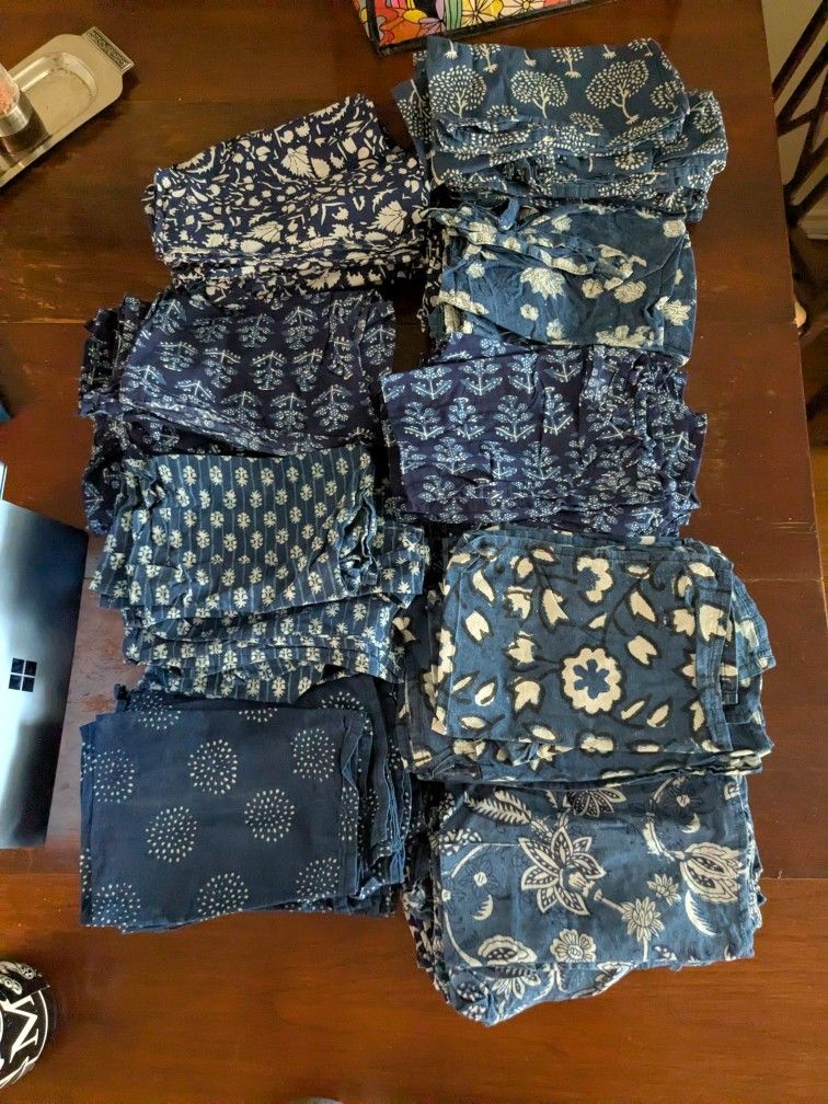 90 Assorted Blue Napkins - 20"x20" - Wedding