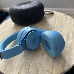 BEATS SOLO NOISE CANCELLING Blue Tooth Head Phones 