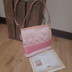 AUTHENTIC COACH PURSE W/ CERTIFICATION OF AUTHENTICITY 