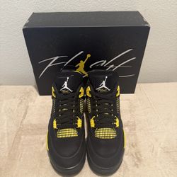 Jordan 4 Yellow Thunder size 10