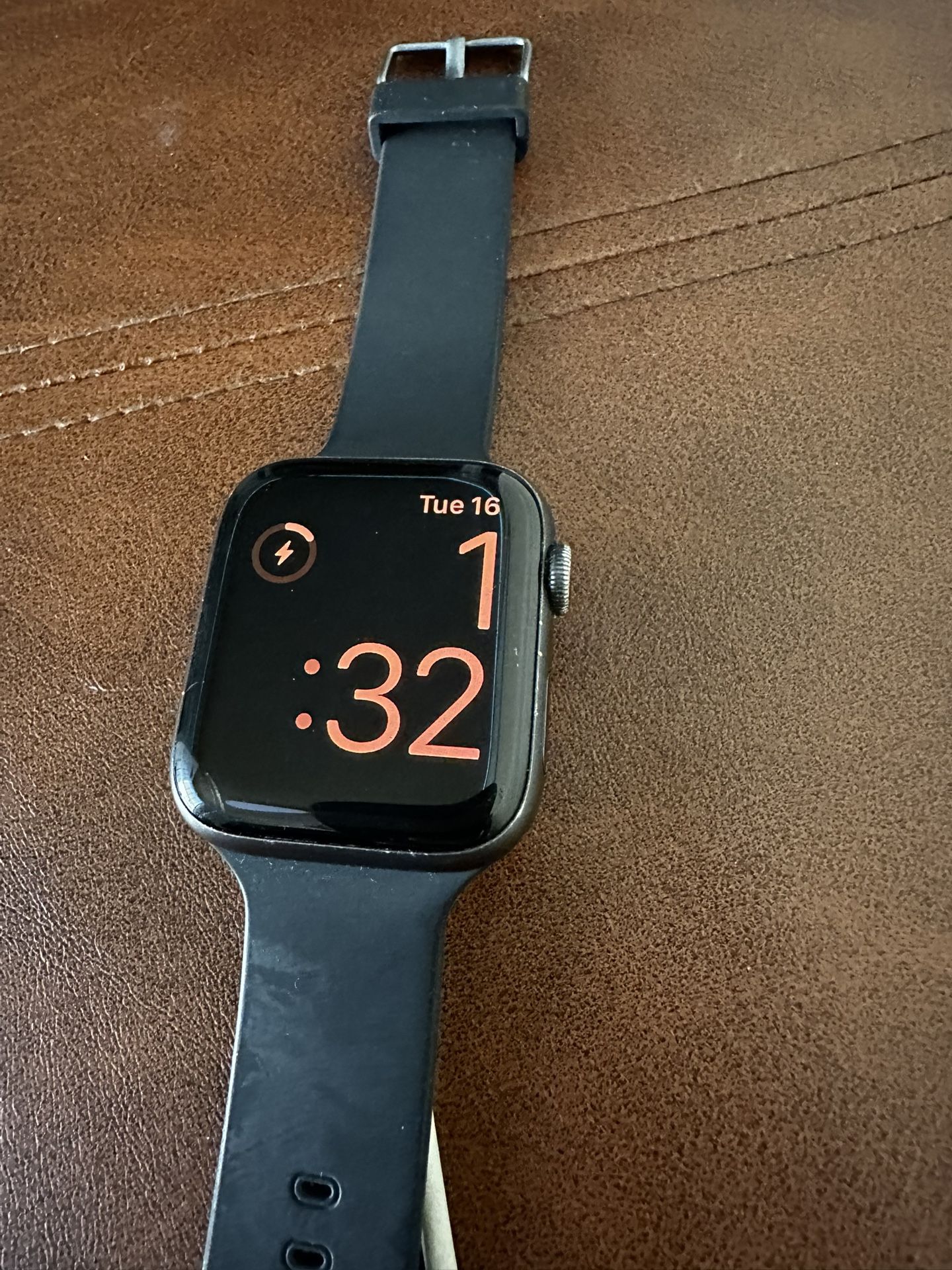Apple Watch Series 5 GPS LTE