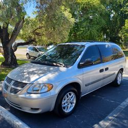 2007 Dodge Grand caravan STX.