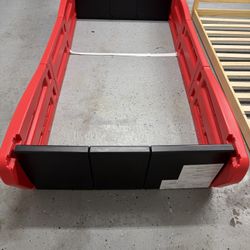 Free Boy Race Car Bed Twin