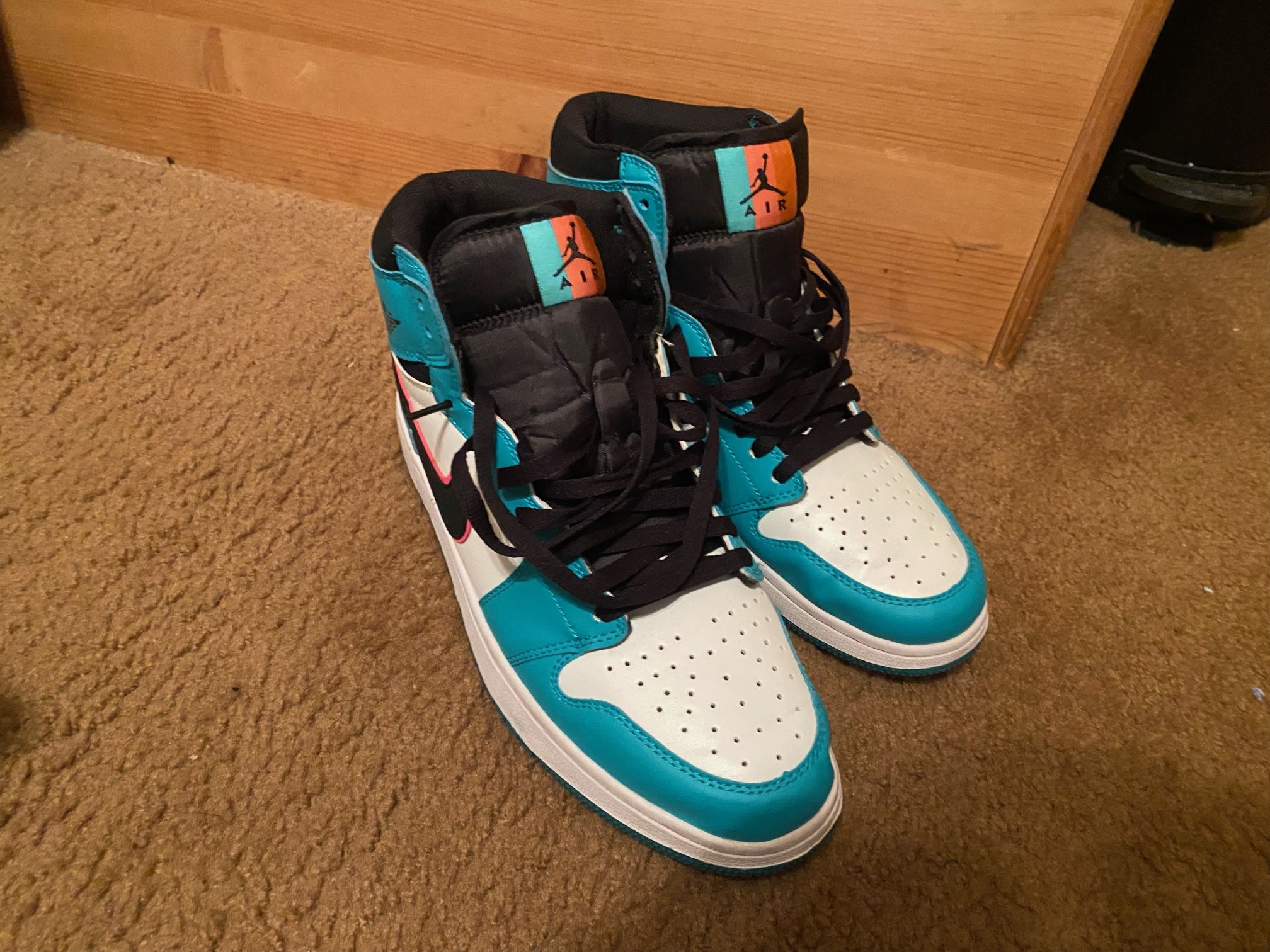 Jordan 1 Mid South Beach