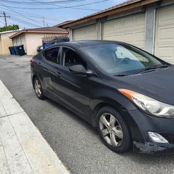 2013 Hyundai Elantra Limited FWD With