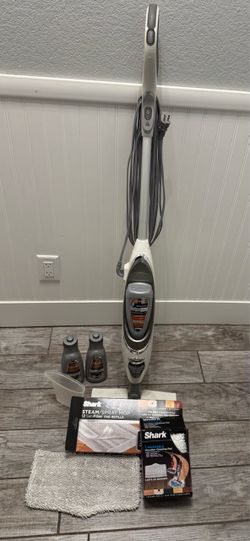 Shark Steam Mop Model SK435C0 & Accessories