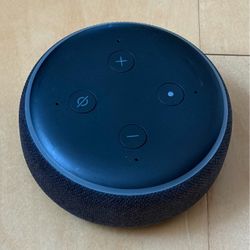 Amazon Echo Dot (3nd Generation), with AUX output