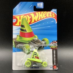 Hot Wheels 2026 Treasure Hunt Cone Shaker 122/250 HW Starting Grid 8/10
