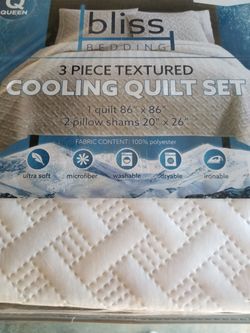 Queen Size Quilt...NEW