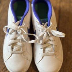 Women’s shoes Size 8