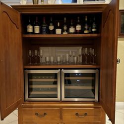 Ethan Allen TV Cabinet Or Bar
