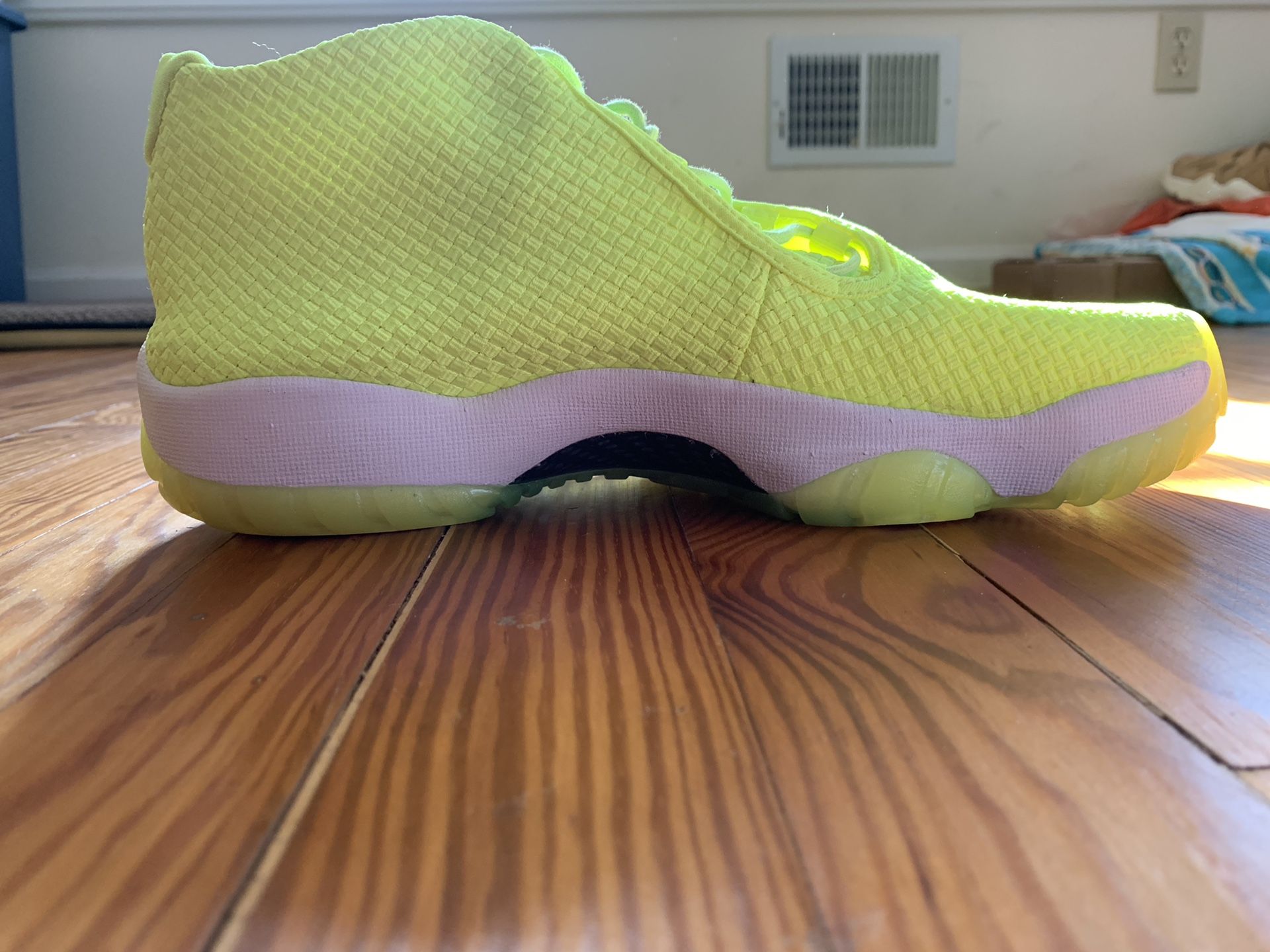 Jordan future Volt