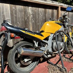 Suzuki GS500