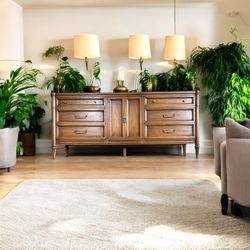 White fine furniture dresser