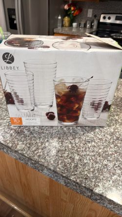 Libbey Hoops 16-Piece Drinkware Set