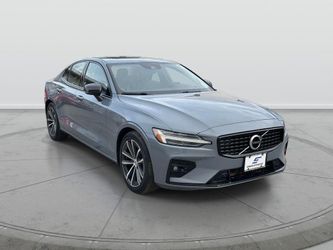 2022 Volvo S60