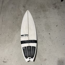 JS monstabox surfboard