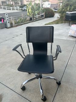 Desk chair