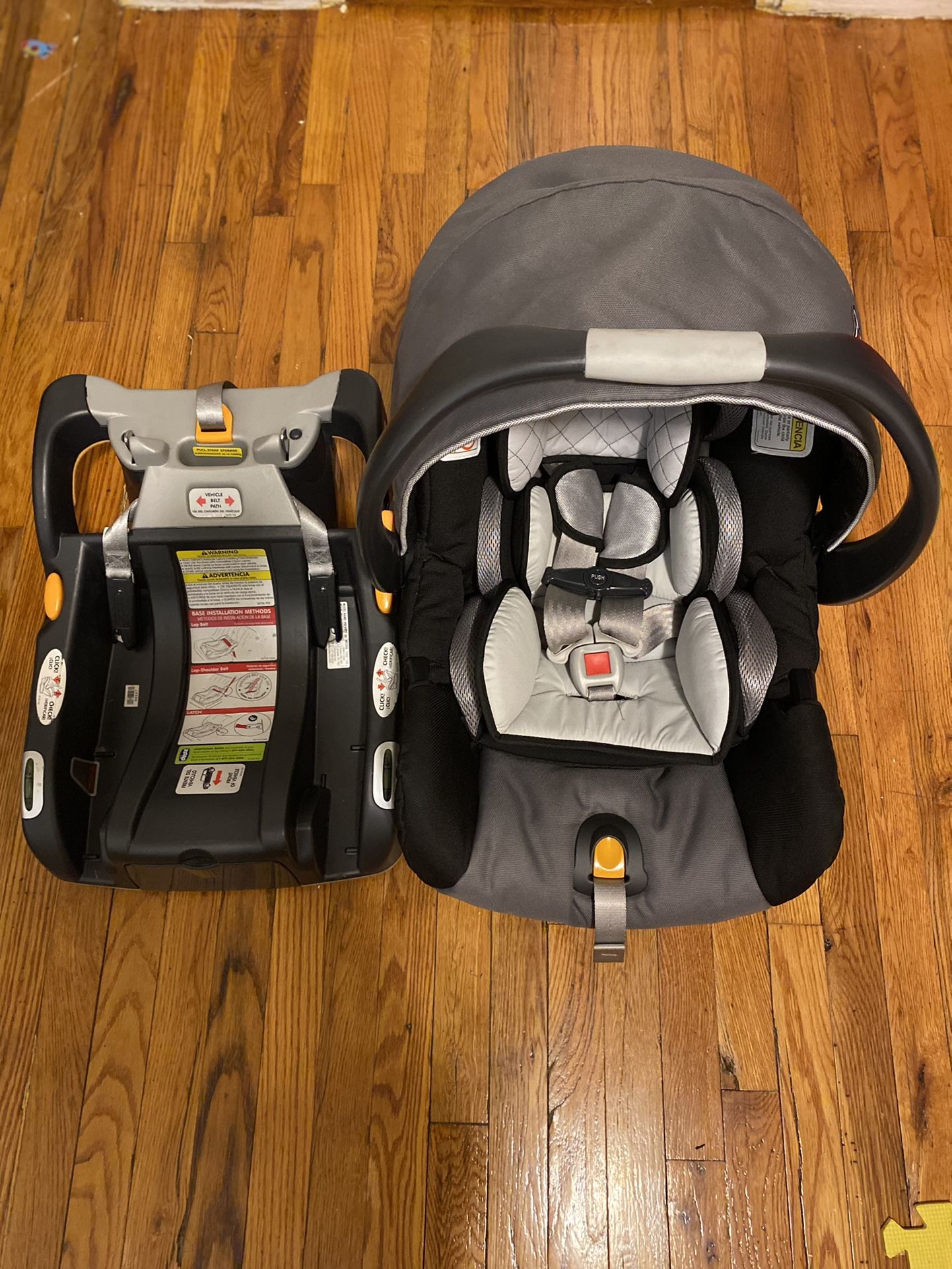 Chicco Keyfit 30 Infant Car Seat- Orion