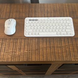 Logitech Wireless Keyboard & Mouse Set – Great Condition