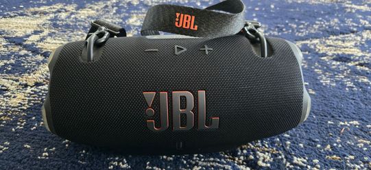 JBL XTREAM 4 BLACK