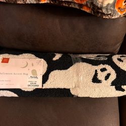 Viral Halloween ghost rug 